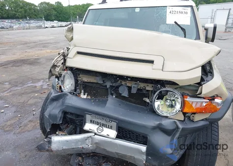 2013 Toyota Fj Cruiser из США, поврежденный, VIN JTEBU4BF9DK153861